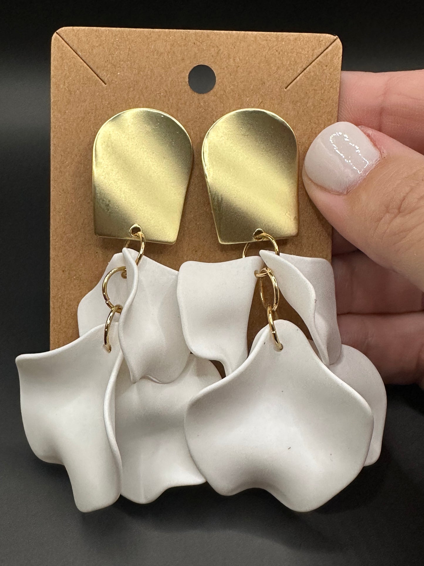 White Elegant Petal Dangling Earrings