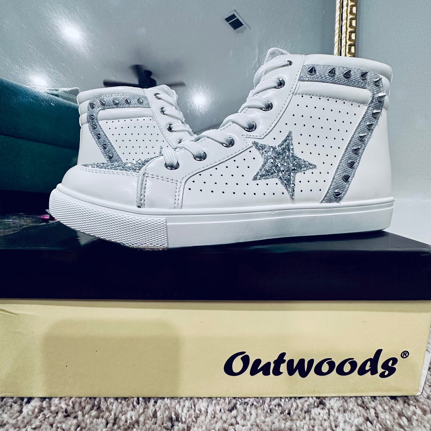 Outwoods Silver Studded Side Zip Sneaker